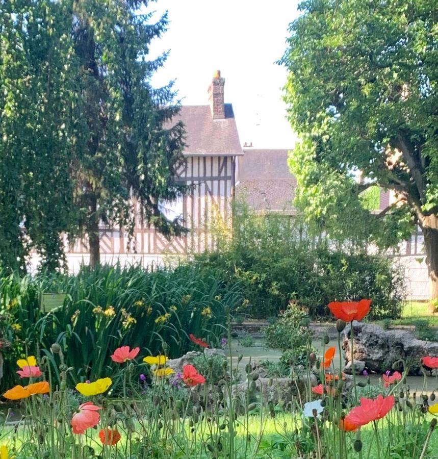 Maison Leontine Bernay  Exteriér fotografie